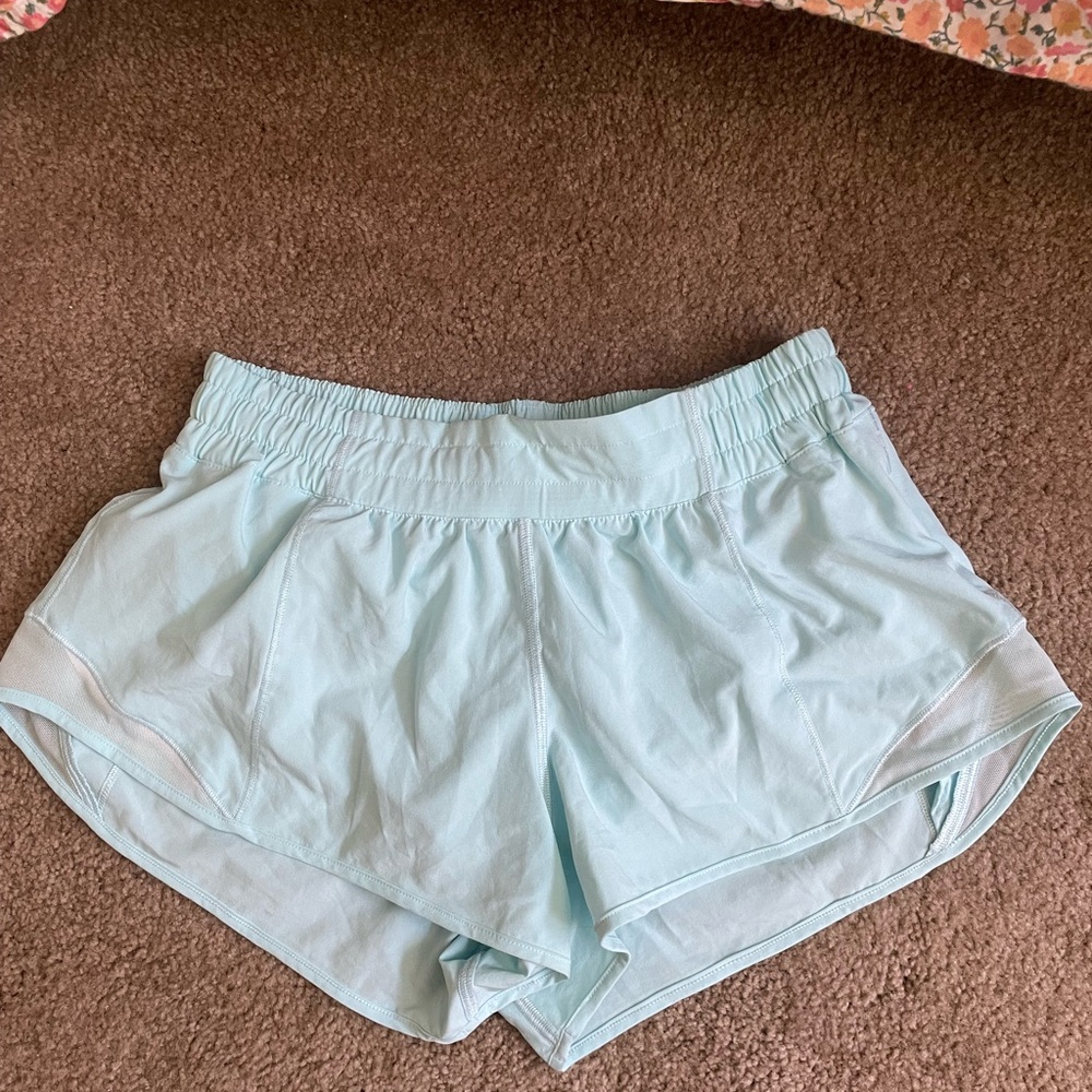 Lululemon Hotty Hot 2.5 Shorts